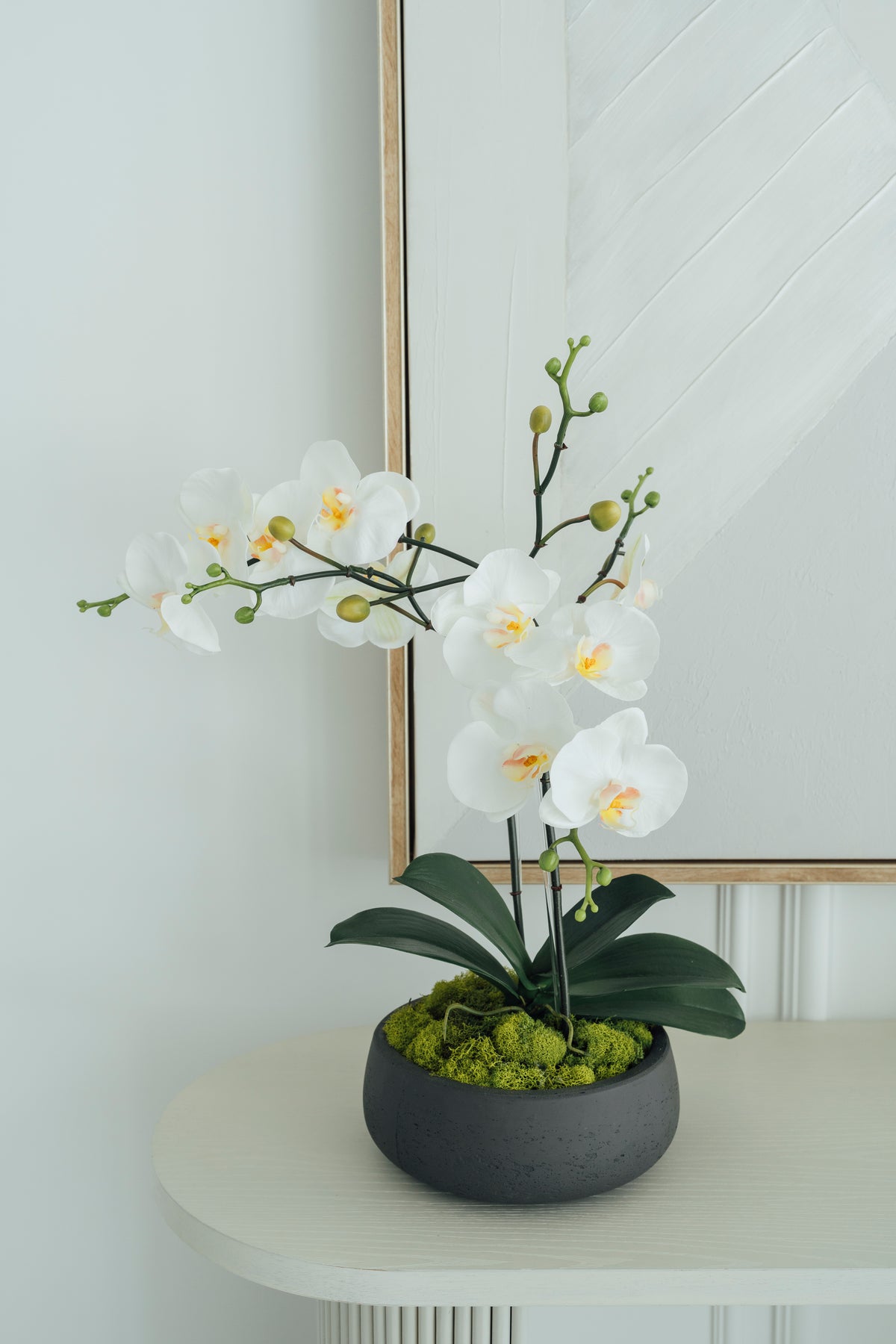 Soie Amour faux flower White Orchids in Dark Gray Cement Vase