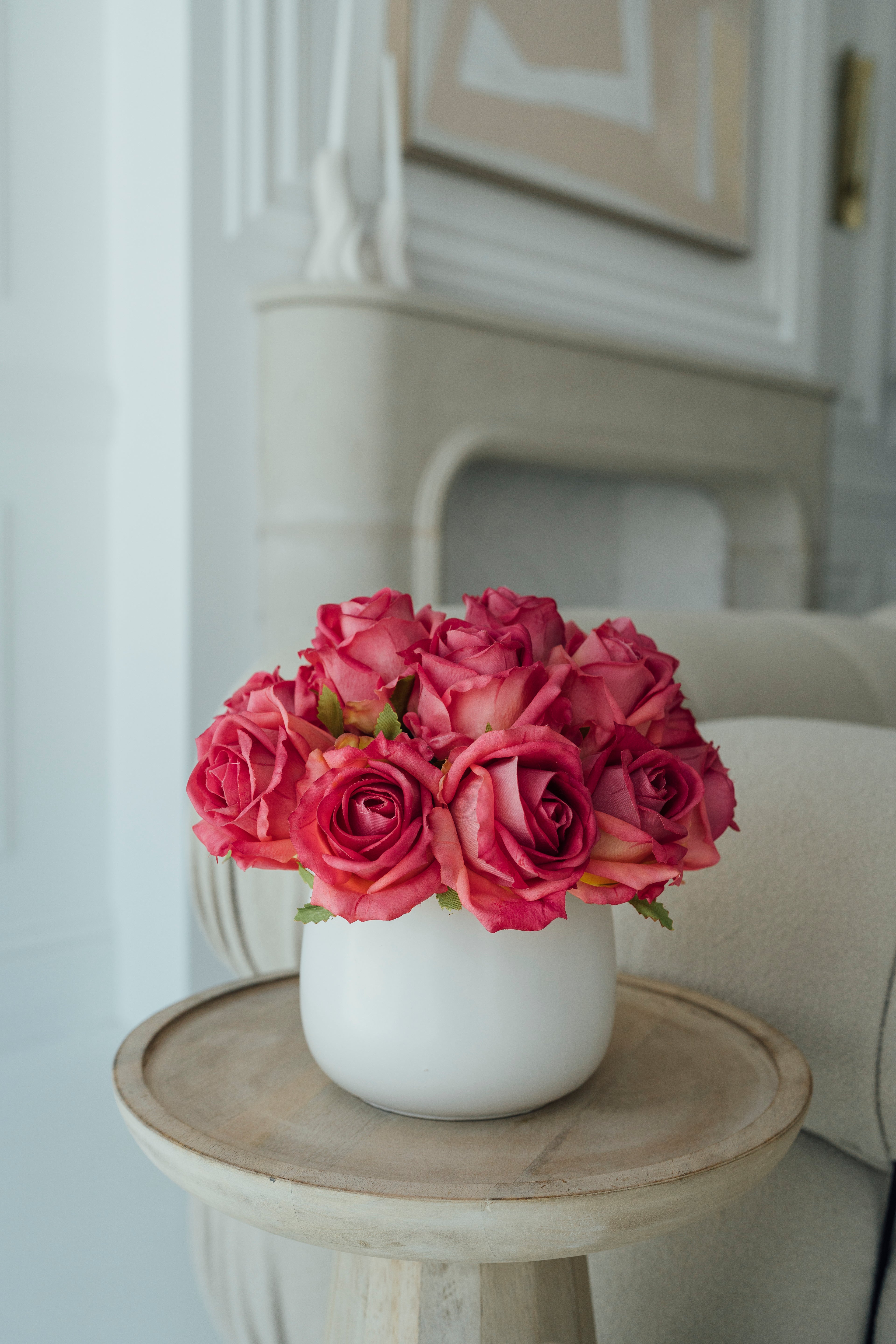 Soie Amour silk flower Pink Rose Bouquet in a ceramic vase